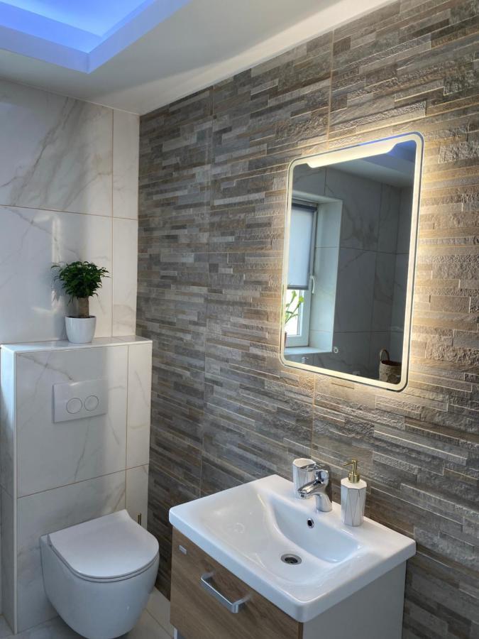 Luxe Apartments Ljutomer Bagian luar foto